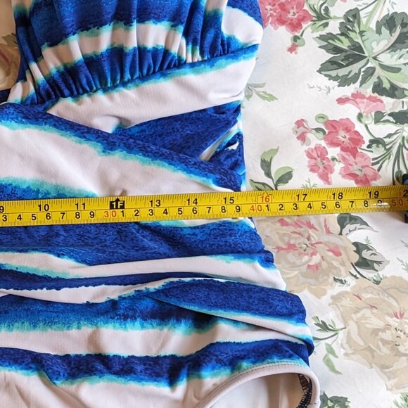 Sexy one-piece bathing suit 14 - Picture 8 of 9